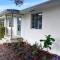 Cozy Renovated Vintage Modern House Downtown! - Fort Myers