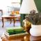 Cozy Renovated Vintage Modern House Downtown!