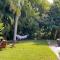 Cozy Renovated Vintage Modern House Downtown! - Fort Myers