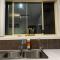 Cozy 3BR with free dryer & free parking& lockable front gate