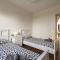 Lightbooking Pueblo Majorero piscina climatizada Jove 10