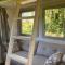 Jolie Tiny House sous les Grands Arbres