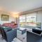 Hawthorn 1-3 g spacious apartment near the sea