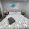 Spacious, cozy villa w/parking in Coligny Villas - 希尔顿黑德岛