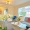 Charming Convenient 2BR Compact House Ringwood