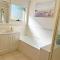 Charming Convenient 2BR Compact House Ringwood