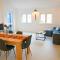 Apartment Leo Blue