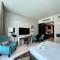 Manzil - Luxurious Studio Near Downtown Dubai with large balcony and Dubai Canal Views - Dubaj