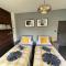 Green Corner Villa - Cosy Luxury in Central Torquay with Free Parking & EV