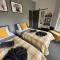 Green Corner Villa - Cosy Luxury in Central Torquay with Free Parking & EV