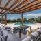 A lovely poolside villa in Krnica ideal for family