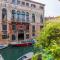 Cannaregio Romantic View Apartment