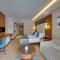 Ramada Hotel & Suites by Wyndham Kusadasi - 库萨达斯