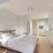 Studio By Juliz - top location at the beach & in city center!
