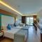 Ramada Hotel & Suites by Wyndham Kusadasi - 库萨达斯