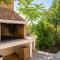 Modern villa with swimming pool in Rakalj