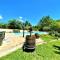 Gîte et chambre dhôtes LE MERCOIRE, piscine chauffée et jacuzzi