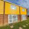 7 Berth Chalet Nearby Hemsby Beach In Norfolk Ref 18168B