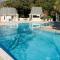 110 Evian 2 BR Shipyard - 希尔顿黑德岛