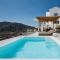 Bluewhite Suites & Villa Santorini