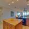 Kona Pacific Top Floor Retreat Ocean View and Pool!