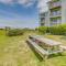 Carolina Beach Condo with Community Pool - Carolina Beach