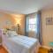 10 Mi to Dtwn Lancaster Charming Home with Yard!