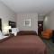 Quality Inn & Suites Kenedy - Karnes City