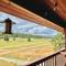 Runway Cabin Retreat With Private Hot Tub!