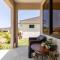 Sun Shine Luxury Villas 2 bedroom Pool & Gym Ocho Rios St Ann