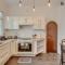 Refurbished Mansion with Garden & Patio in Las Lomas - Monte Blanco - Ciudad de México