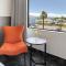 JetPark Auckland Airport Hotel