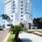 3 bedroom, front of the beach and pool