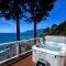 Gorgeous Oceanview, by OceanviewHotTubs Oceanfront! Shelter Cove, CA Tesla EV Station - Shelter Cove