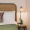 The Sarah by Urban Rest