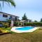 Villa Pomos Med.