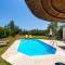 Villa Pomos Med.