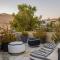 Ultimate 3 Apt Building in the Center for 15 ppl - Atene