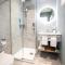 Ascona Lodge, Pool & Garden Retreat