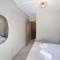 Bianco Stylish Maisonette