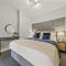 Holywell Apartment - Luxury One Bedroom Apartment
