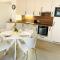 Le Quartz Tresum in a modern residence near the lake garage included
