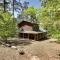 Pet-Friendly Broken Bow Cabin with Fire Pit! - Broken Bow