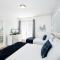 Beautiful Newly Updated Townhome Sleeps 10