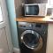 Edinburgh Street Home - Beautiful House with Free Parking and Wifi, Equipped with comfy furnitures