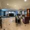 La Quinta by Wyndham Milwaukee Delafield