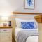 Carbis Bay - Luxury 3 Bed Penthouse Apartment with Sea Views Parking Sauna Balcony