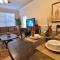 Pool View with kitchen, washer dryer and minutes to Disney - 达文波特