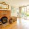 Turret House, Thorpeness - Close to the beach, Thorpeness Lake , Thorpeness Hotel, Golf and Country Club - Aldeburgh Coastal Cottages