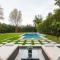 Woodland Hills Paradise Resort Style Home - Los Ángeles